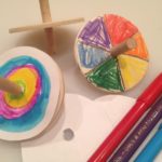 Decorate wooden spinning tops